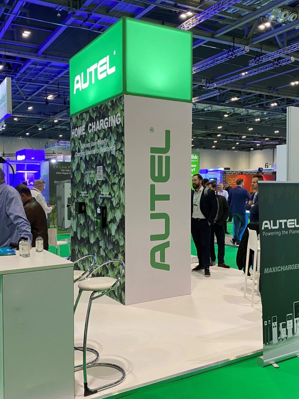 Exhibition stand size